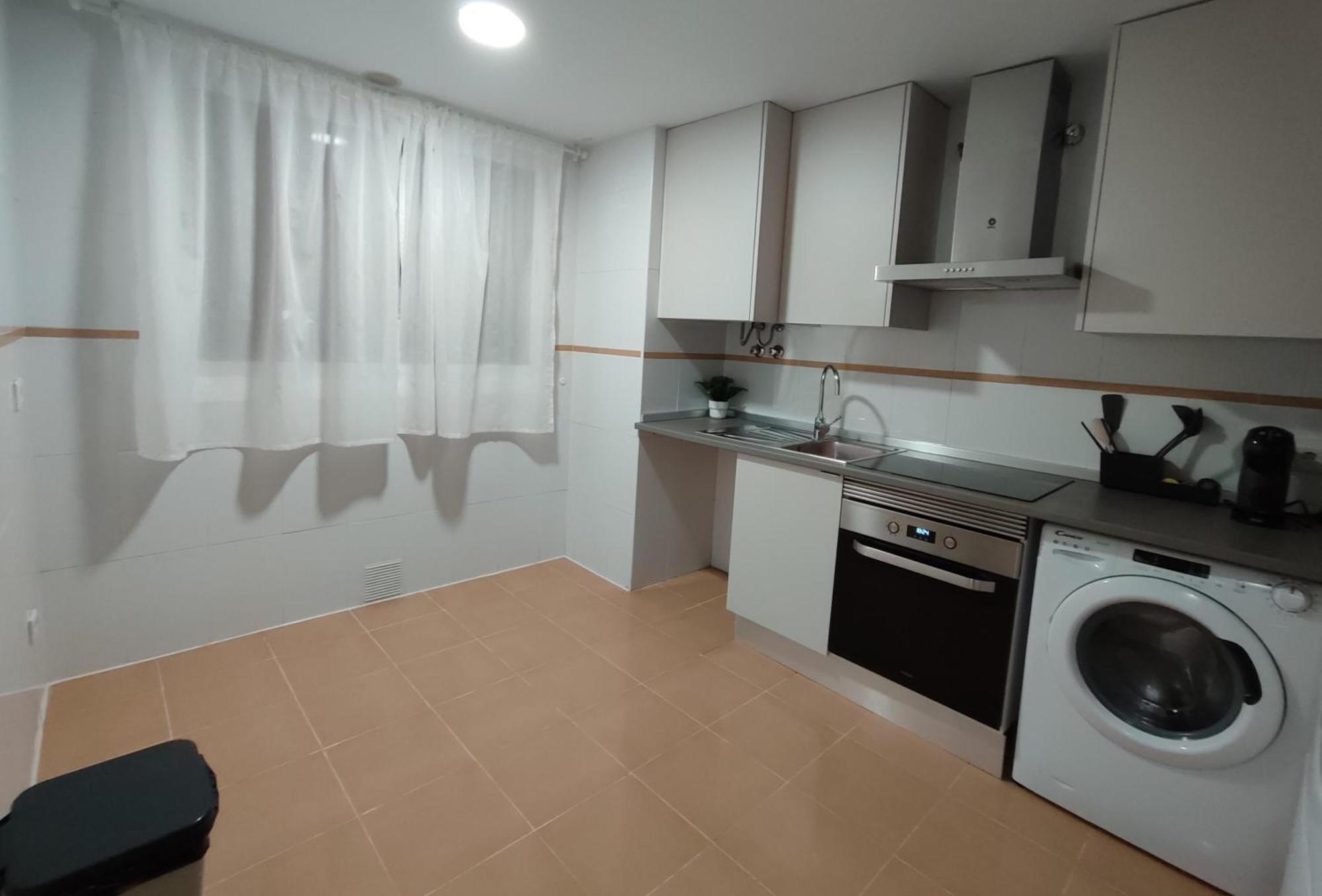 En Sevilla Con Piscina Y Parking Apartment