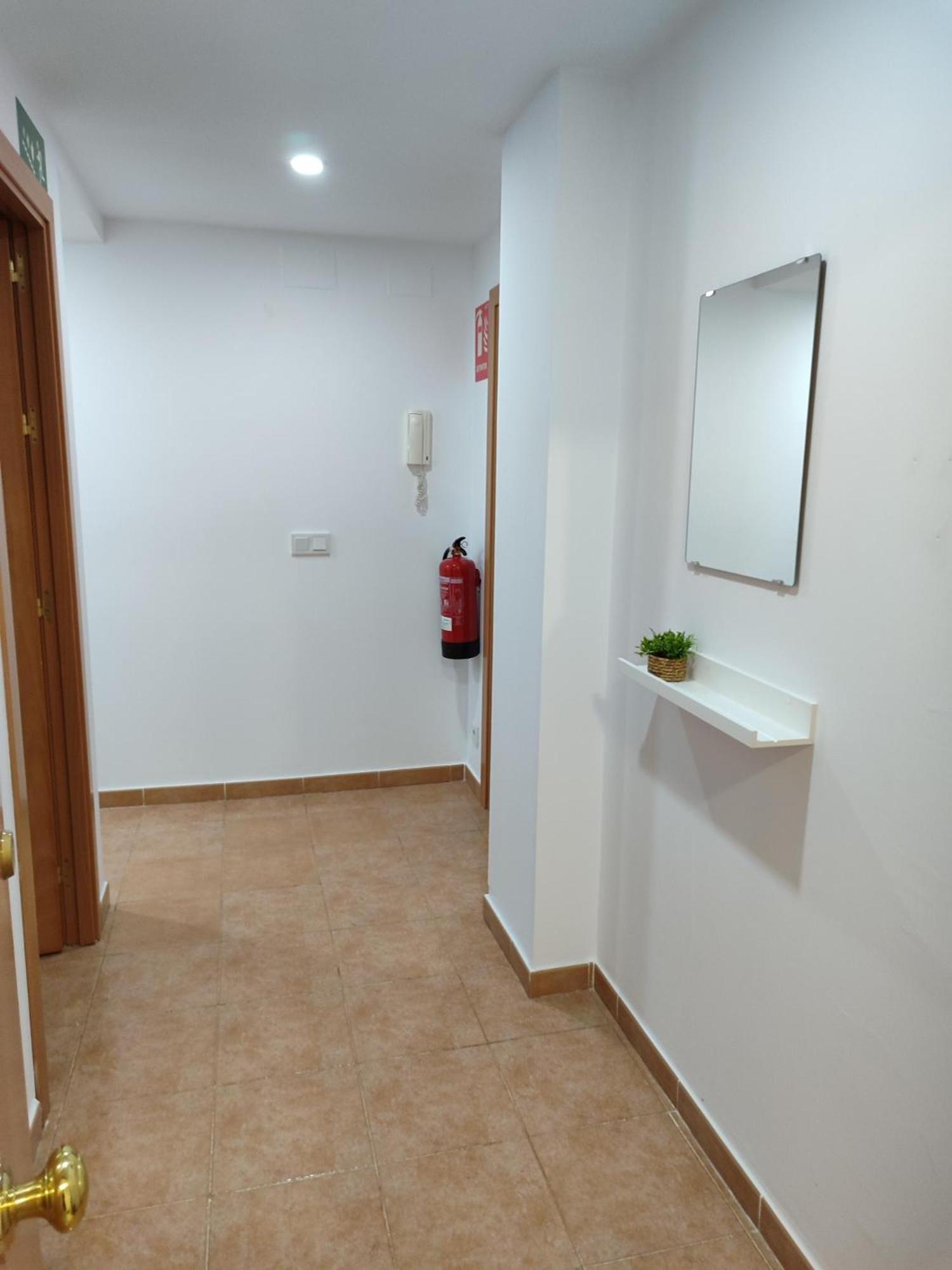 En Sevilla Con Piscina Y Parking Apartment