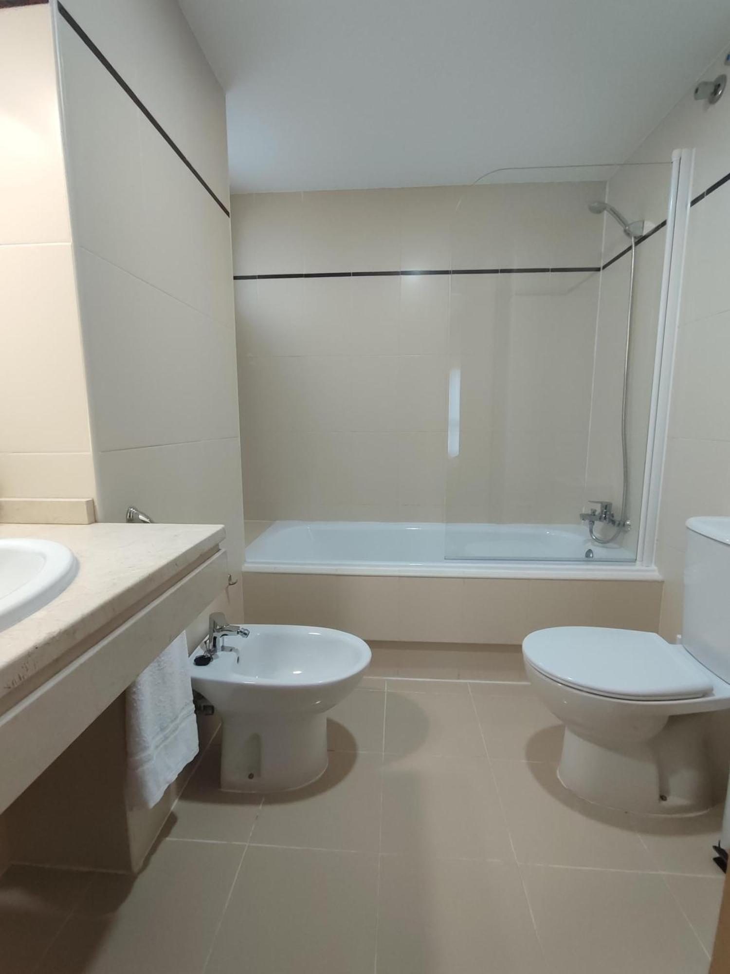 En Sevilla Con Piscina Y Parking Apartment